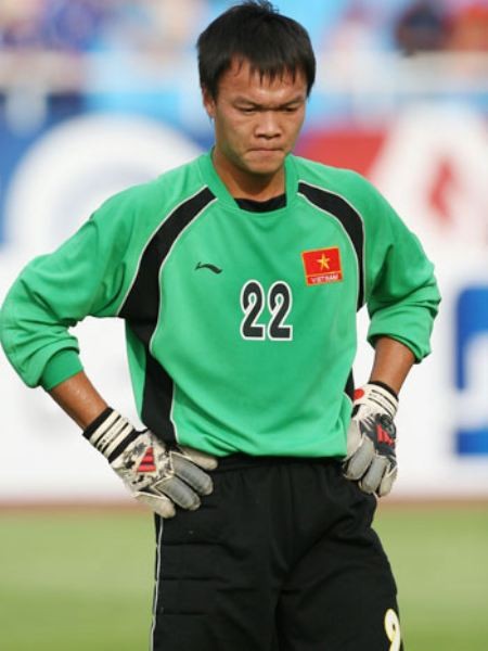 Trong màu áo ĐT U.23 Việt Nam, thủ thành Dương Hồng Sơn từng được triệu tập từ năm 2003 nhưng anh chủ yếu cũng chỉ đóng vai trò dự bị.